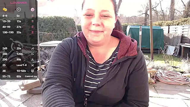 Snapshot of KasiaPrivat chatting on March 9, 7:56 am KasiaPrivat online show from March 9, 7:56 am