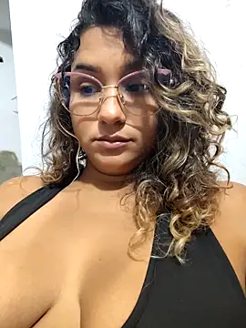 BrendaGirs online show from April 9, 12:43 am