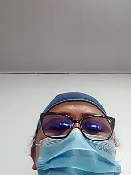 Snapshot of Darly_Gomez chatting on December 20, 8:01 pm Darly Gomez online show from December 20, 8:01 pm