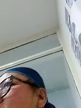 Snapshot of Darly_Gomez chatting on December 20, 11:26 pm Darly Gomez online show from December 20, 11:26 pm