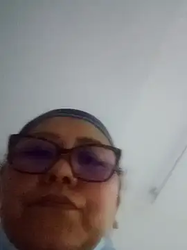 Snapshot of Darly_Gomez chatting on December 31, 12:43 am Darly Gomez online show from December 31, 12:43 am