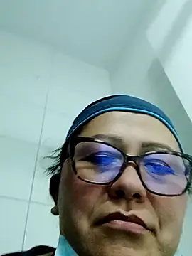 Snapshot of Darly_Gomez chatting on January 12, 9:51 am Darly Gomez online show from January 12, 9:51 am