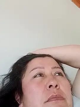 Snapshot of Darly_Gomez chatting on February 16, 8:44 pm Darly Gomez online show from February 16, 8:44 pm