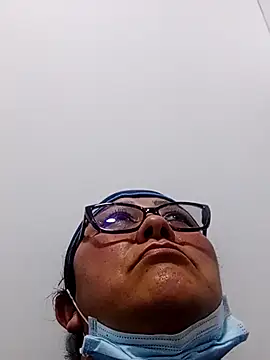 Snapshot of Darly_Gomez chatting on March 7, 6:11 pm Darly Gomez online show from March 7, 6:11 pm