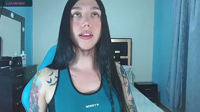 Snapshot of karla_zambrano chatting on November 9, 5:55 pm karla zambrano online show from November 9, 5:55 pm