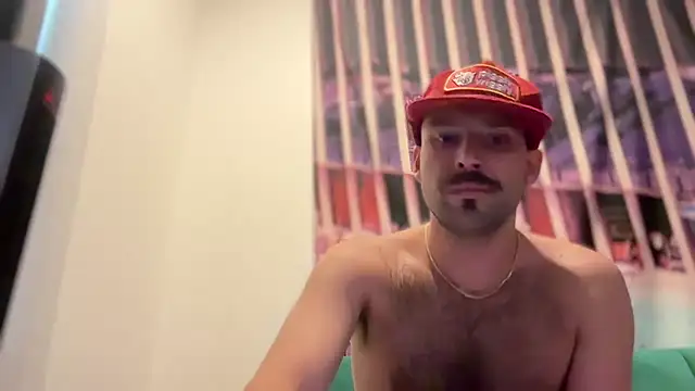 Snapshot of 69woodinson chatting on February 13, 1:15 pm 69woodinson online show from February 13, 1:15 pm