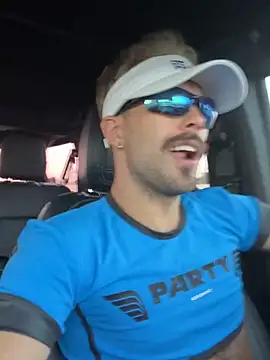 Snapshot of 69woodinson chatting on October 8, 11:30 am 69woodinson online show from October 8, 11:30 am