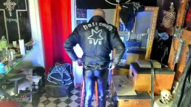 BULGEDEMON online show from March 22, 3:48 pm