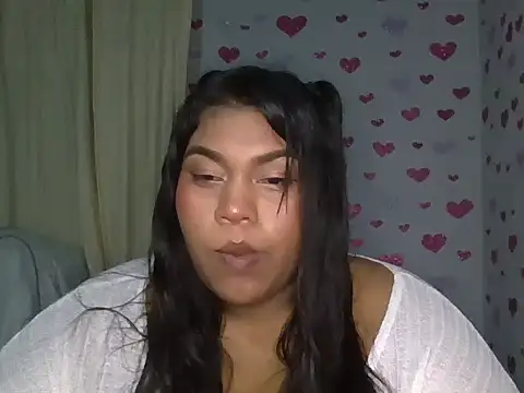 Snapshot of Nayara_Hanni chatting on September 15, 2:44 am Nayara Hanni online show from September 15, 2:44 am