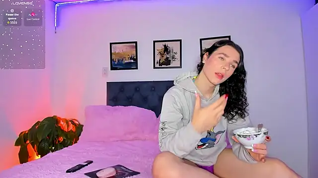 elafranco  online show from October 22, 5:34 pm