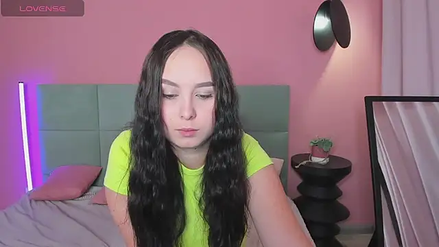 BeatriceReeves online show from November 16, 1:00 am