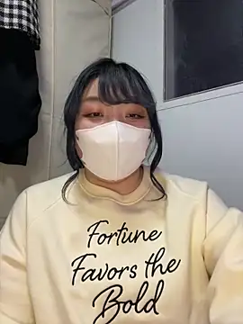 YUNA-yuna online show from January 27, 4:33 pm