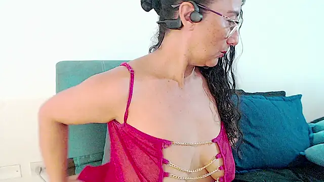 Snapshot of naugthyshanoon chatting on June 4, 11:33 pm naugthyshanoon online show from June 4, 11:33 pm