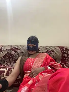 Snapshot of HoneyBearCpl chatting on February 27, 4:10 pm HoneyBearCpl online show from February 27, 4:10 pm