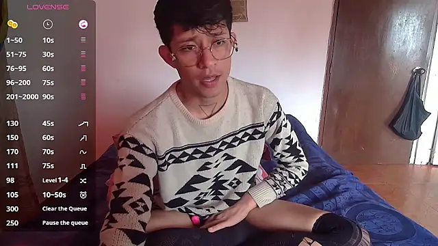 Snapshot of Sweet_c4mer0n chatting on October 29, 4:20 pm Sweet c4mer0n online show from October 29, 4:20 pm