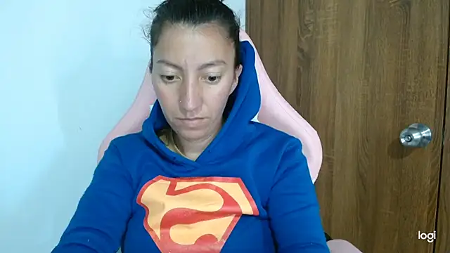 Snapshot of kaybabyhot chatting on October 2, 4:36 pm kaybabyhot online show from October 2, 4:36 pm