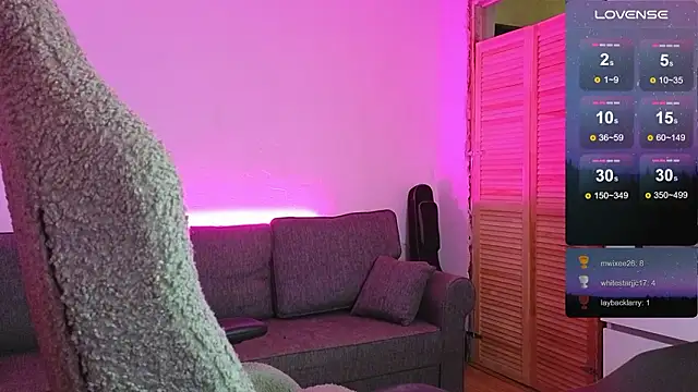 esajukyy online show from January 31, 7:11 pm