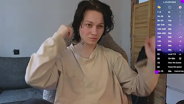 esajukyy online show from April 10, 8:52 am