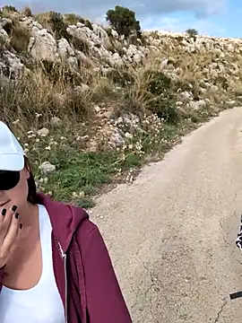 Samira-Summer online show from November 4, 12:15 pm