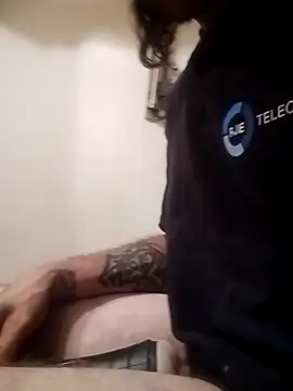 Snapshot of RainlessInitiator2 chatting on October 31, 4:52 pm RainlessInitiator2 online show from October 31, 4:52 pm