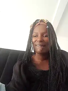 Foxy Bee online show from March 1, 1:40 pm