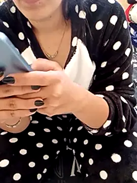 Snapshot of ShadiaStar chatting on November 28, 11:24 am ShadiaStar online show from November 28, 11:24 am