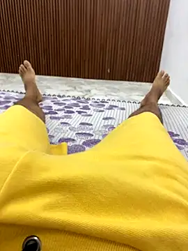 Snapshot of Lahcene chatting on November 2, 5:26 pm Lahcene online show from November 2, 5:26 pm