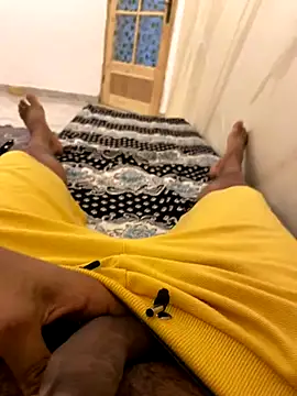 Snapshot of Lahcene chatting on November 6, 6:31 pm Lahcene online show from November 6, 6:31 pm