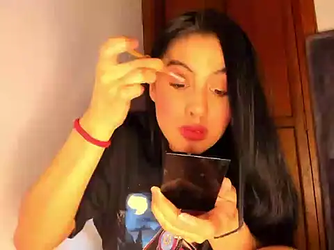 Snapshot of bunny_1922 chatting on March 6, 11:12 pm bunny 1922 online show from March 6, 11:12 pm