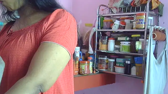 Snapshot of Suhana-sapna chatting on May 24, 3:33 am Suhana-sapna online show from May 24, 3:33 am