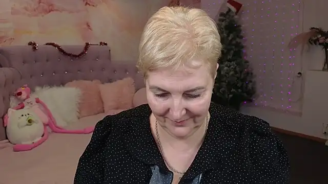 Sandra Snow online show from December 30, 6:16 pm