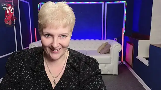 Sandra Snow online show from January 19, 6:43 pm