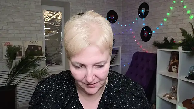 Sandra Snow online show from January 22, 5:38 pm