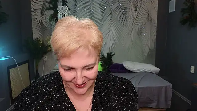 Sandra Snow online show from January 23, 5:42 pm