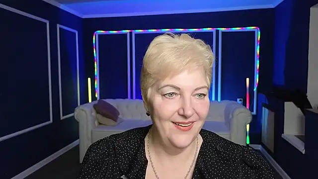 Sandra Snow online show from February 6, 2:26 pm