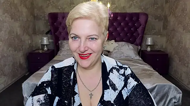 Sandra Snow online show from February 26, 2:36 pm