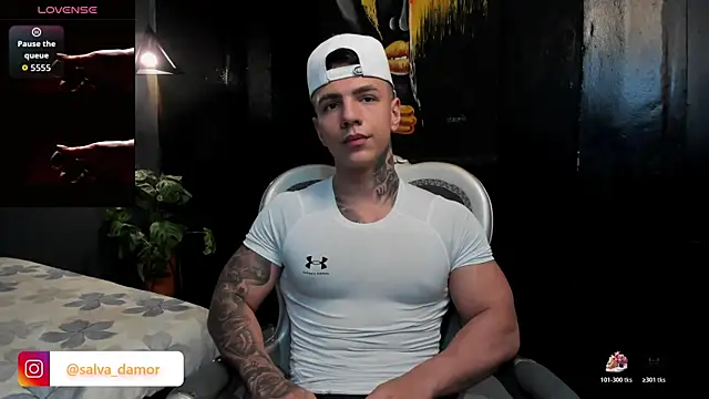 Snapshot of Flynn_Riider chatting on April 23, 5:26 pm Flynn Riider online show from April 23, 5:26 pm