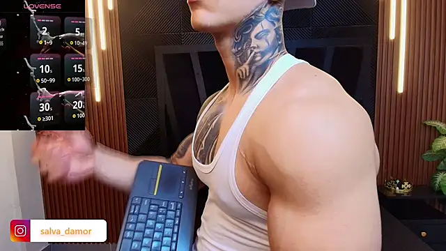 Snapshot of Flynn_Riider chatting on April 26, 5:38 am Flynn Riider online show from April 26, 5:38 am