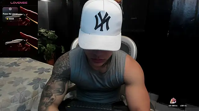 Snapshot of Flynn_Riider chatting on April 27, 5:22 pm Flynn Riider online show from April 27, 5:22 pm