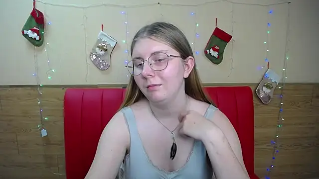 Snapshot of RysaKosaYlya chatting on December 20, 9:21 am RysaKosaYlya online show from December 20, 9:21 am