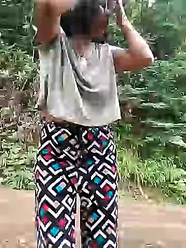 Snapshot of Danna-linyi chatting on December 26, 3:53 pm Danna-linyi online show from December 26, 3:53 pm