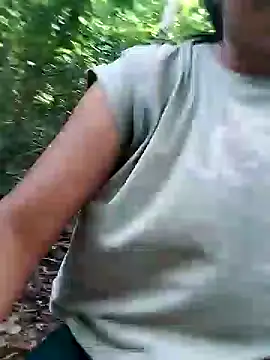 Snapshot of Danna-linyi chatting on January 13, 4:19 pm Danna-linyi online show from January 13, 4:19 pm