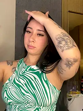 Zoee t online show from November 22, 8:08 pm