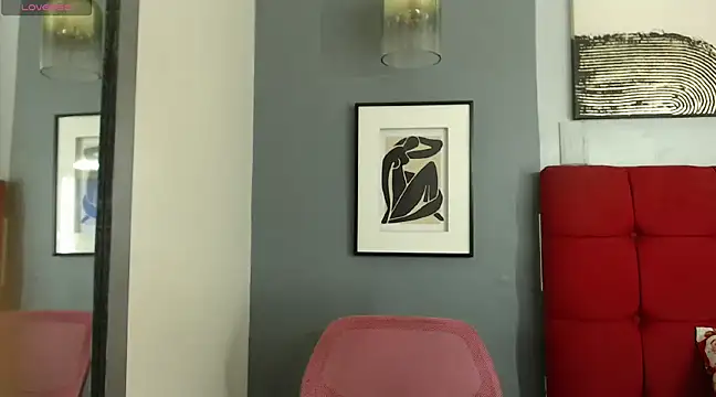 Snapshot of _Natassia_Dreams chatting on December 20, 12:08 am Natassia Dreams online show from December 20, 12:08 am