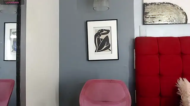 Snapshot of _Natassia_Dreams chatting on February 9, 12:49 am Natassia Dreams online show from February 9, 12:49 am