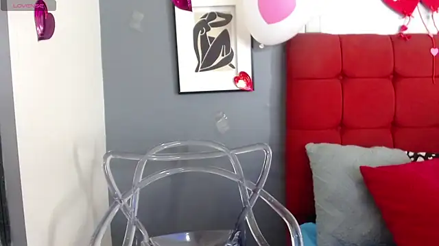 Snapshot of _Natassia_Dreams chatting on February 16, 1:14 am Natassia Dreams online show from February 16, 1:14 am