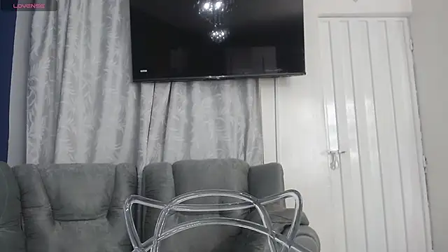 Snapshot of _Natassia_Dreams chatting on March 23, 3:54 am Natassia Dreams online show from March 23, 3:54 am