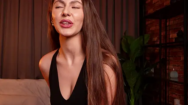 Snapshot of MuseSolis chatting on January 28, 3:57 am MuseSolis online show from January 28, 3:57 am