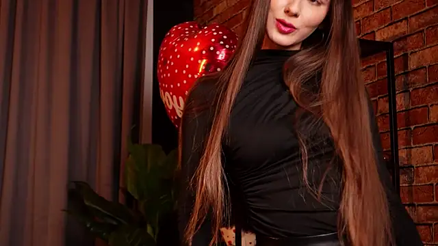 Snapshot of MuseSolis chatting on February 15, 11:03 pm MuseSolis online show from February 15, 11:03 pm