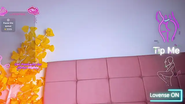 Snapshot of HaleyAmaya chatting on February 25, 11:58 pm HaleyAmaya online show from February 25, 11:58 pm